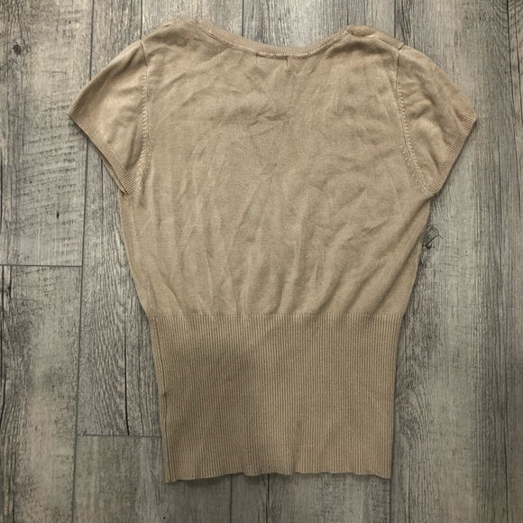 5 for $10 SEDUCTIONS Short sleeve women’s sweater - Picture 3 of 3